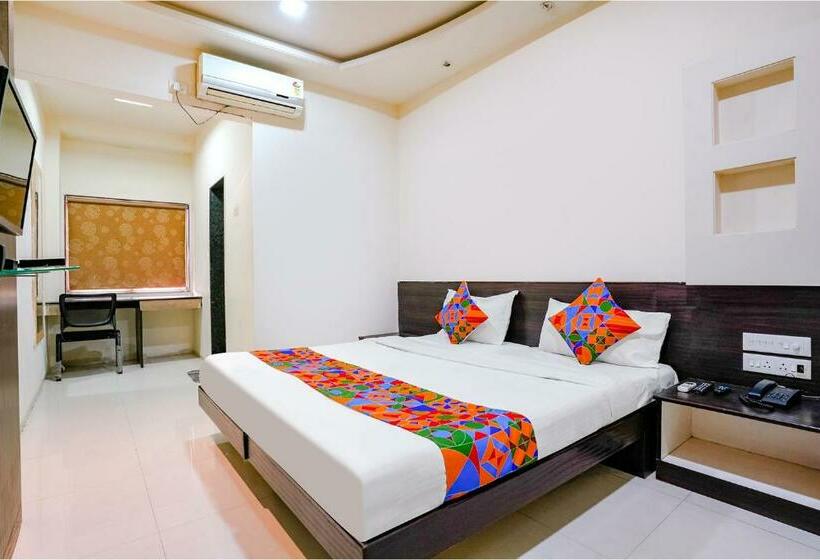 デラックスルーム, Fabhotel Regent Inn   Nr Skywalk Bridge