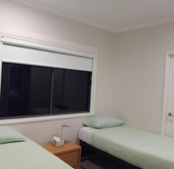 בית, 3 חדרי שינה, Adwaga Lodge