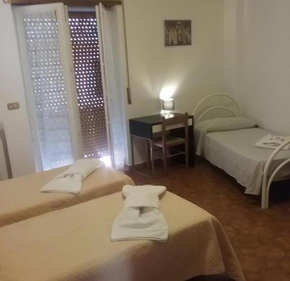 חדר סטנדרט לשלושה, Locanda Dei Miracoli