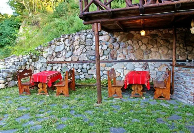 バス共有のスタンダードルーム, Melnik Pyramids Guesthouse