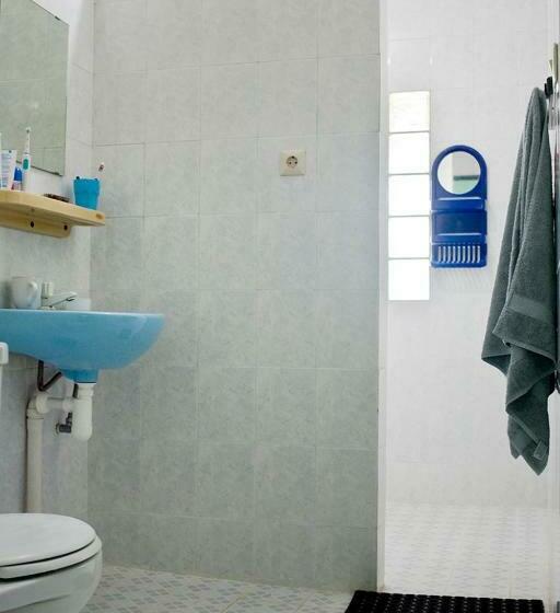 キングサイズベッドのデラックスルーム, Sendowan Baru Amurang