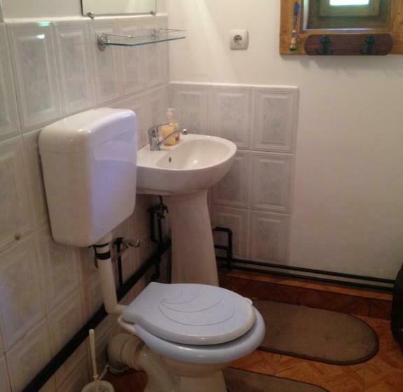 غرفة قياسية مطلّة علي الحديقة, Pensiunea Turlas Maria