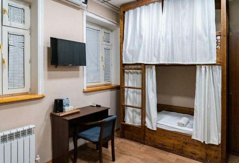 تختخواب در اتاق مشترک, & Hostel Gallery