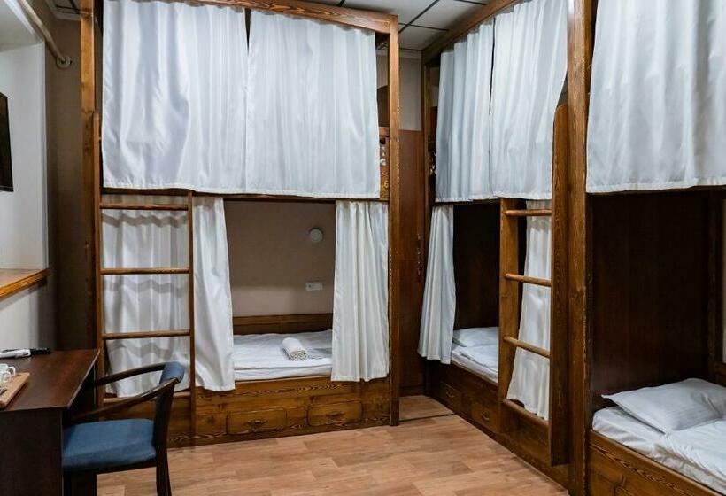 Cama em Quarto Compartilhado, & Hostel Gallery