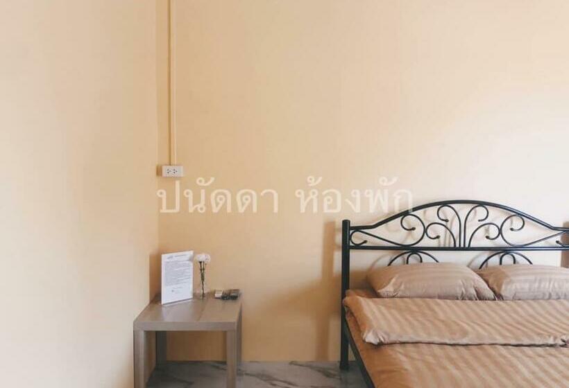 带大床的标准间, ปนัดดา ห้องพัก