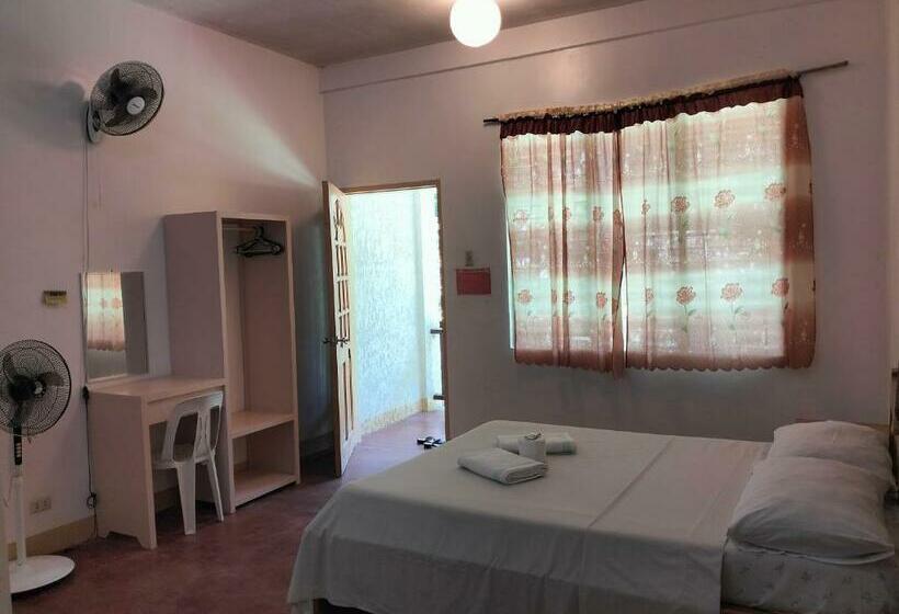 חדר אקונומי, The Sylvia