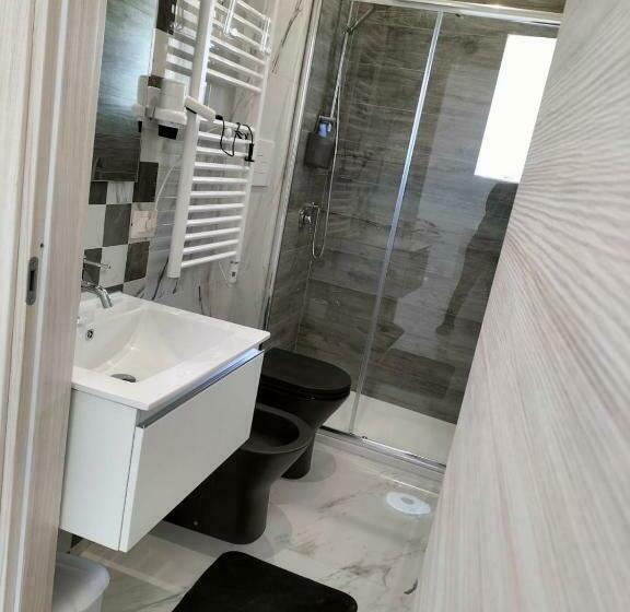 غرفة سوبيريور, Black & White