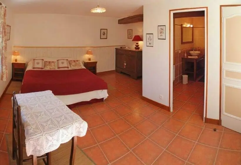 スタンダードルーム, Chambres D Hôtes Domaine Le Fragnaud