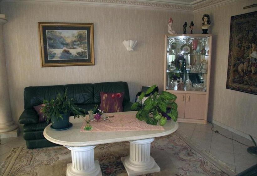 标准房带园景, Domaine De La Pendule