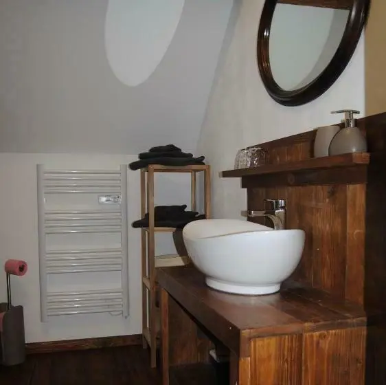 デラックスルーム, Chambres D Hôtes Domaine Les Grands Pérons