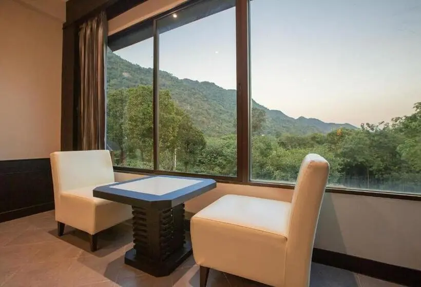 山の見えるスーペリアルーム, ปานเทล เขาใหญ่ Parntel Khaoyai