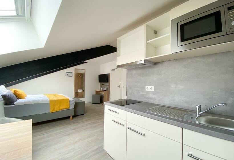 اتاق استاندارد, Boardinghouse Breitscheid