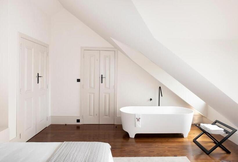 Deluxe Suite King Bed, Casa Noronha Lima  Historic Stay