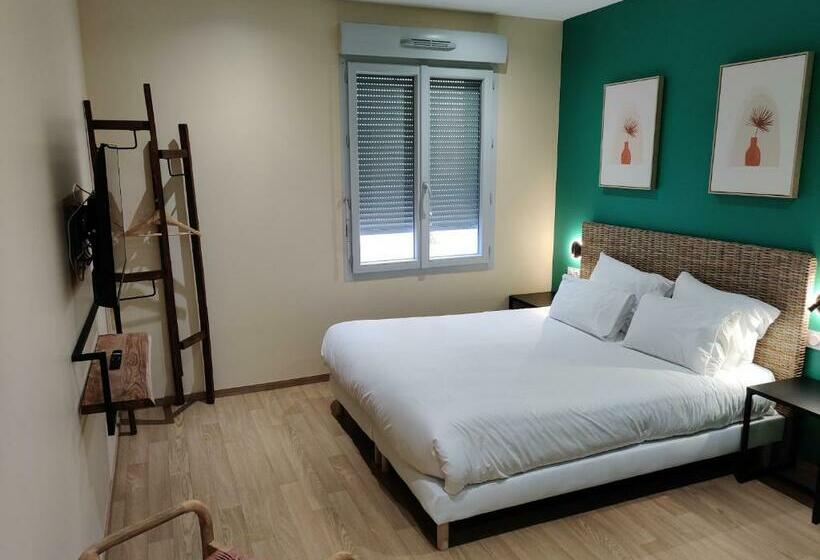 Номер Стандарт, Hôtel De La Tour