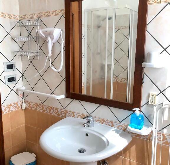 Standard room with outdoor bath, Il Casolare Degli Alburni