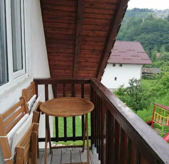 バルコニー付きスタンダードルーム, Voinescu House   Natural Living & Eating