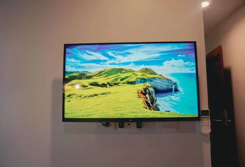 اتاق لوکس, Wire Bangkok Prakhanong