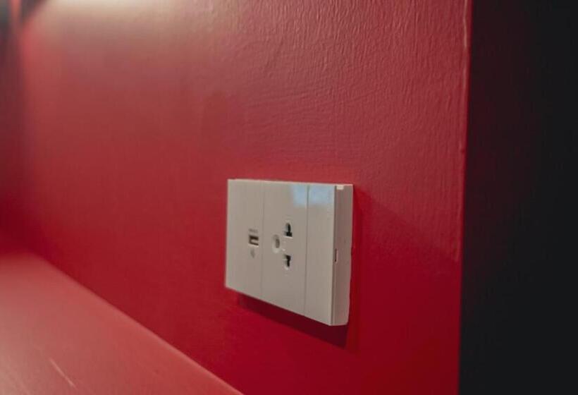 اتاق لوکس, Wire Bangkok Prakhanong