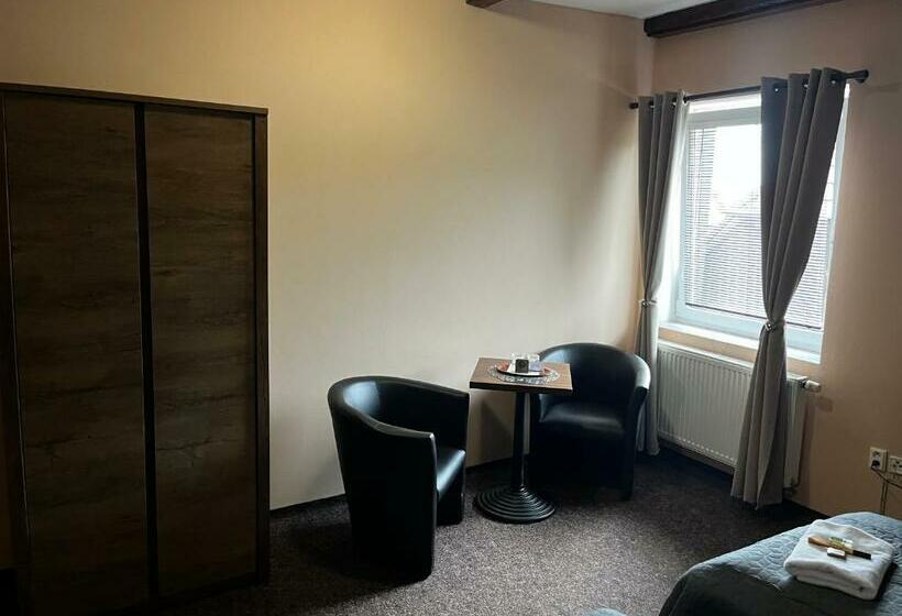 标准间, Laguna Hotel & Restaurant