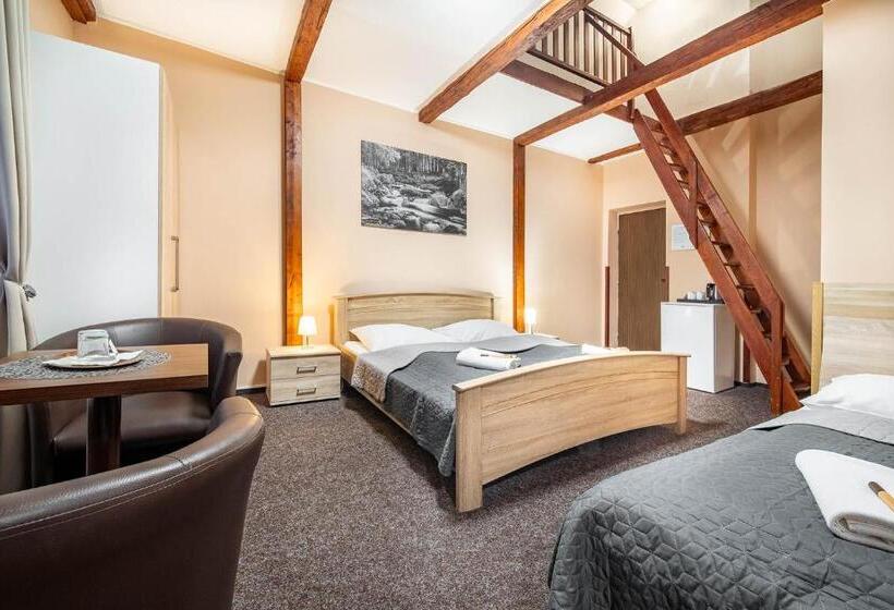Трехместный Номер Классика, Laguna Hotel & Restaurant