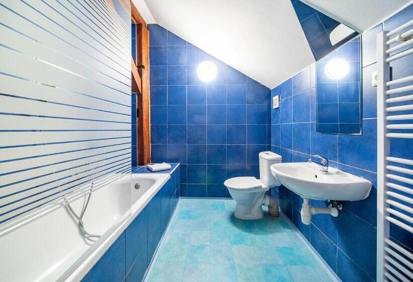 Четырехместный Номер Стандарт, Laguna Hotel & Restaurant