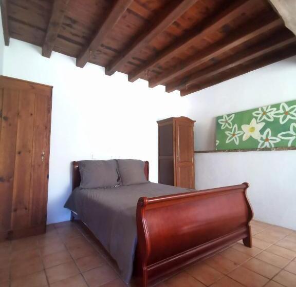 스탠다드 스튜디오, Domaine De La Ribiere