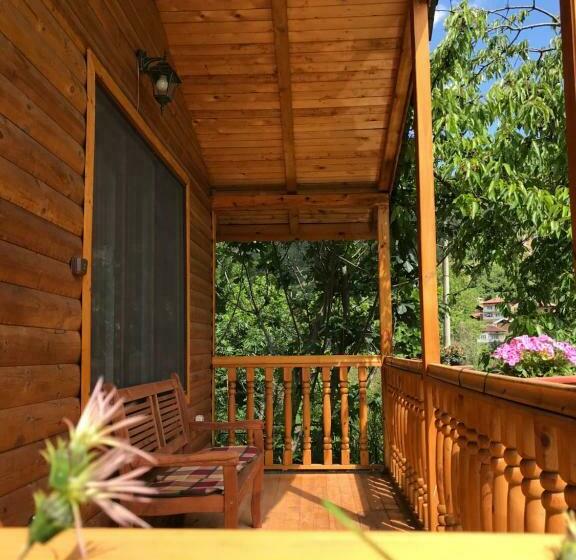 샬레, Guest House „ Mountain Rest“