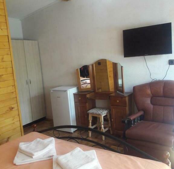 샬레, Guest House „ Mountain Rest“