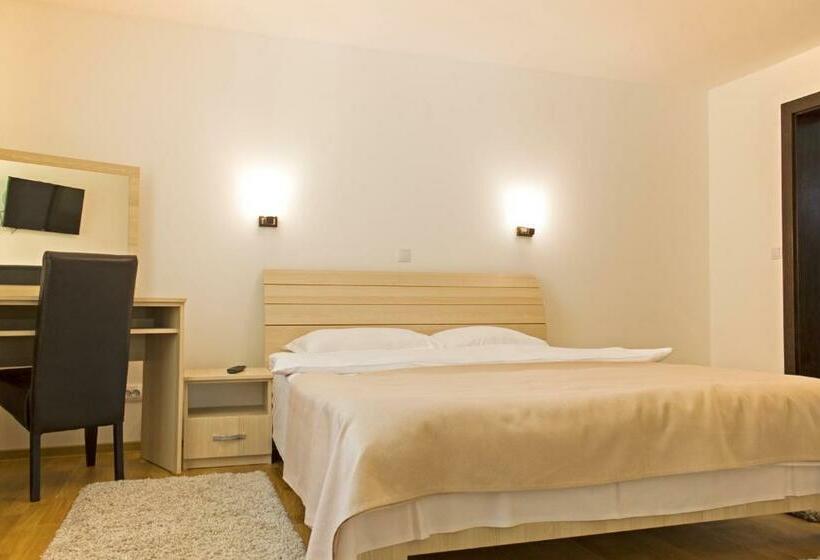 חדר סטנדרט עם מיטת קינג, I Love Bran House