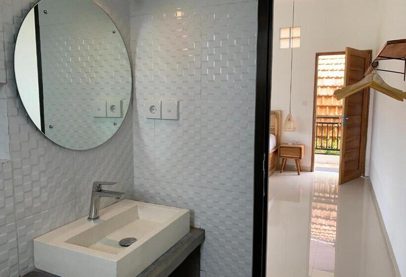 חדר סטנדרט עם מרפסת, Kenan Cottage