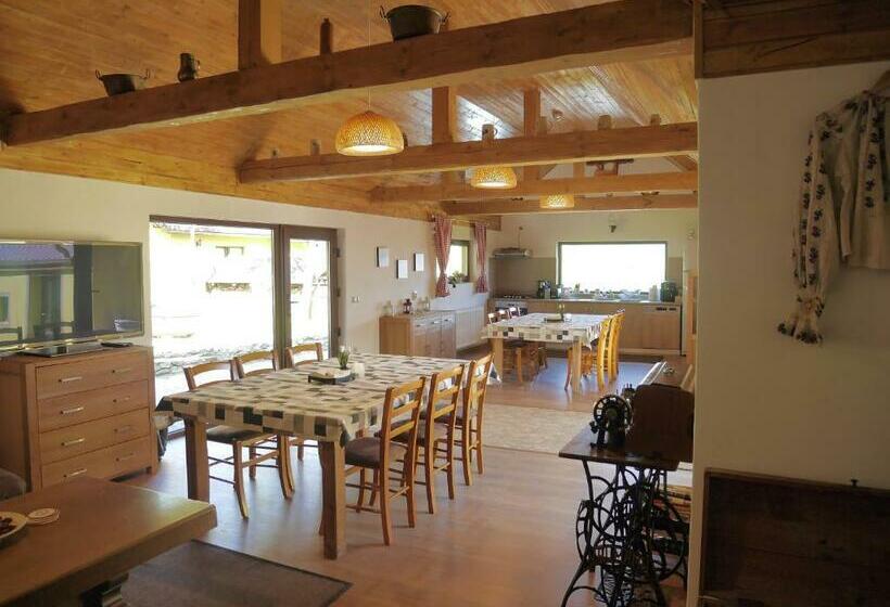 חדר סטנדרט, Oma S Hutte