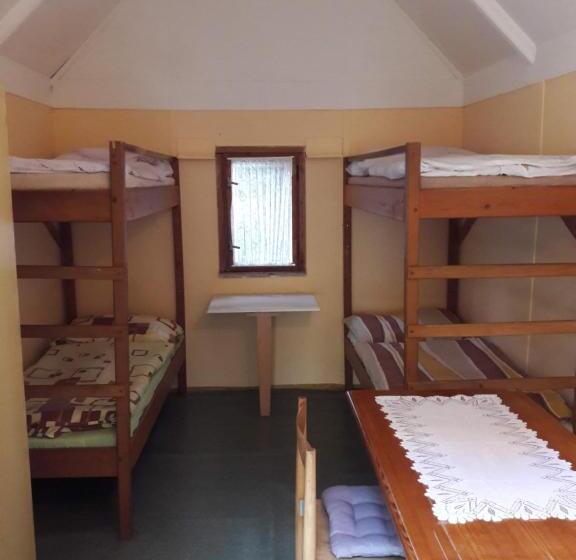 בקתת חדר, Penzion A Chatový Camp Havraníky U Np Podyjí