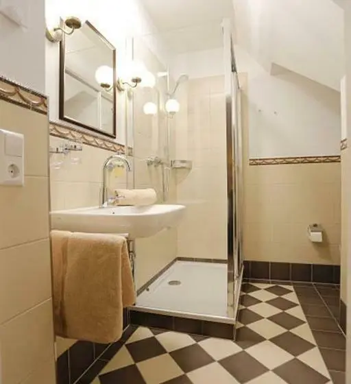 スタンダード４人部屋, Villa Hierschel Droyßig