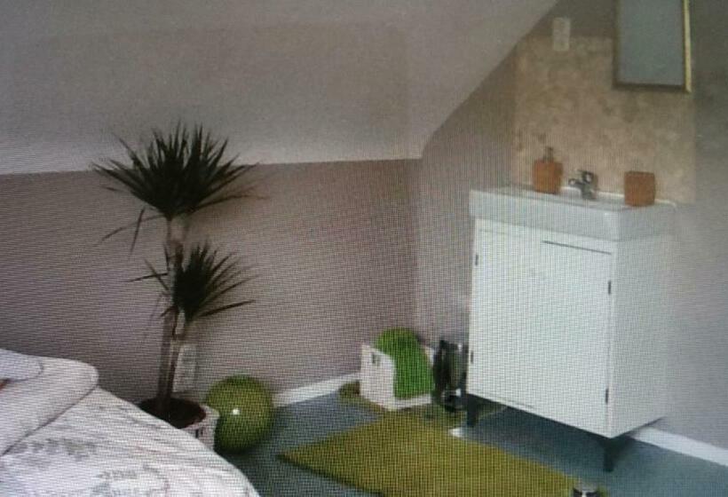 اتاق استاندارد با چشم‌انداز باغ, Villa Jani B&b