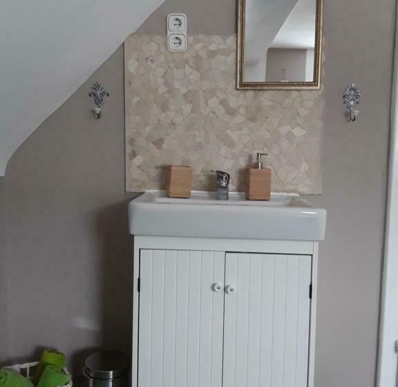 اتاق استاندارد با چشم‌انداز باغ, Villa Jani B&b