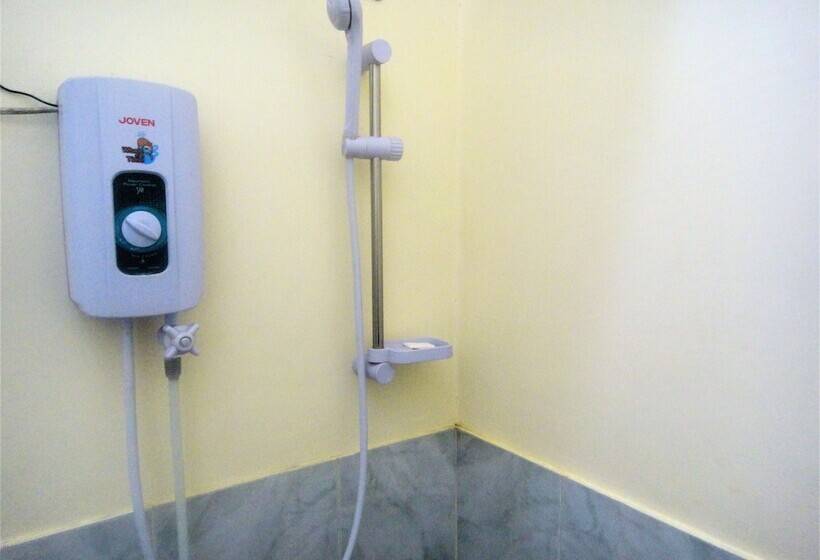 Четырехместный Номер Стандарт, Amerson Pension Place   Hostel