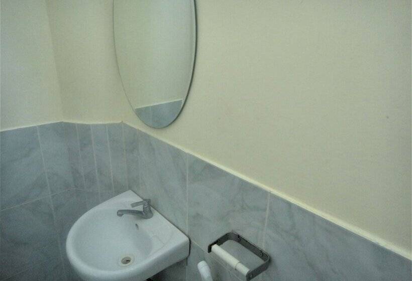 Четырехместный Номер Стандарт, Amerson Pension Place   Hostel