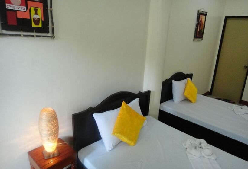 Четырехместный Номер Стандарт, Amerson Pension Place   Hostel