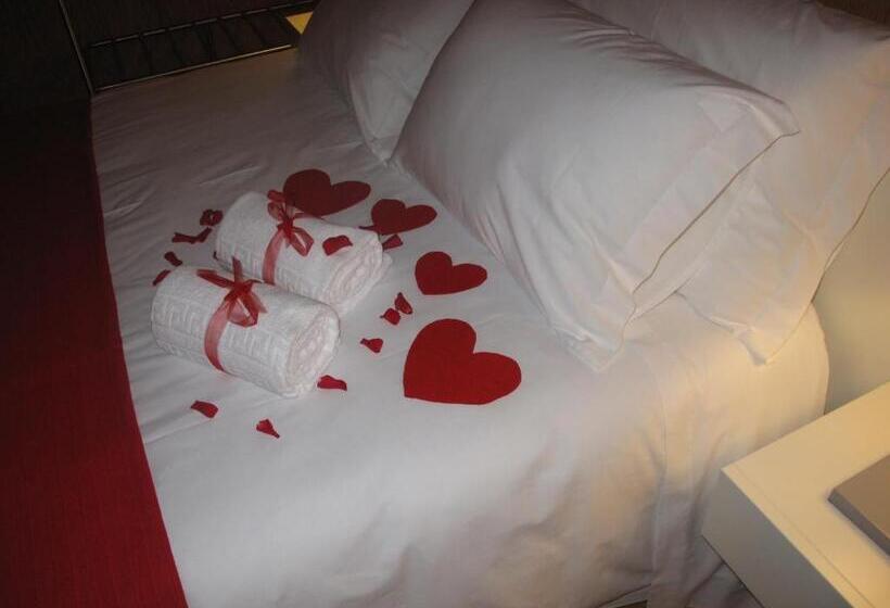 标准间, Arc My Otel