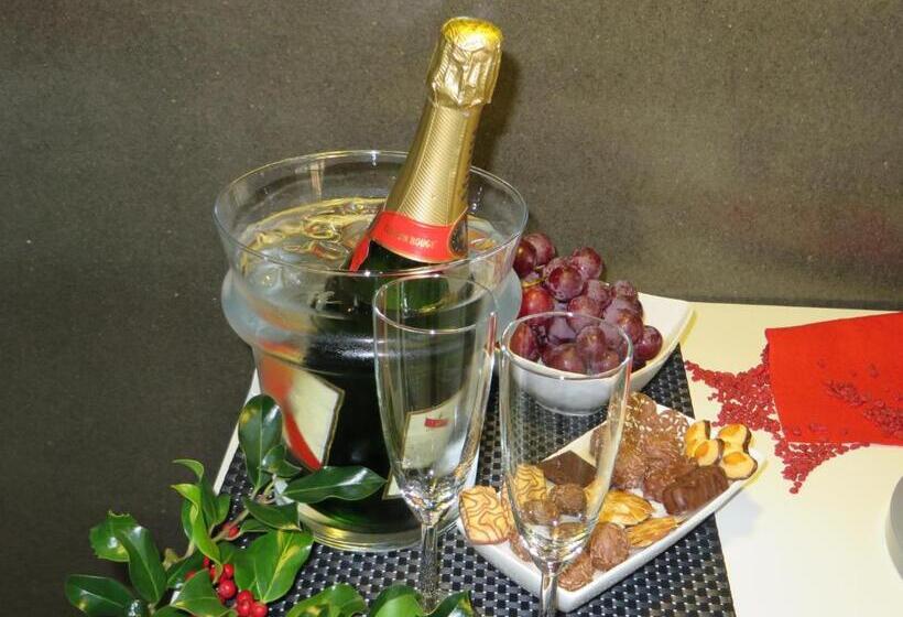 标准间带江景, Arc My Otel