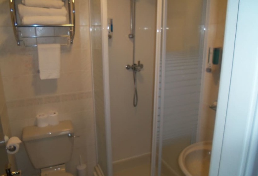 غرفة قياسية فردية, Novello Blackpool