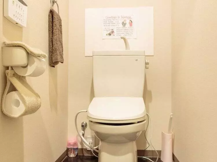 ルームシェアのワンベッド, Fukuoka Hana Hostel