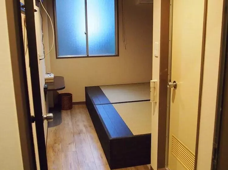 スタンダードシングルルーム, Fukuoka Hana Hostel