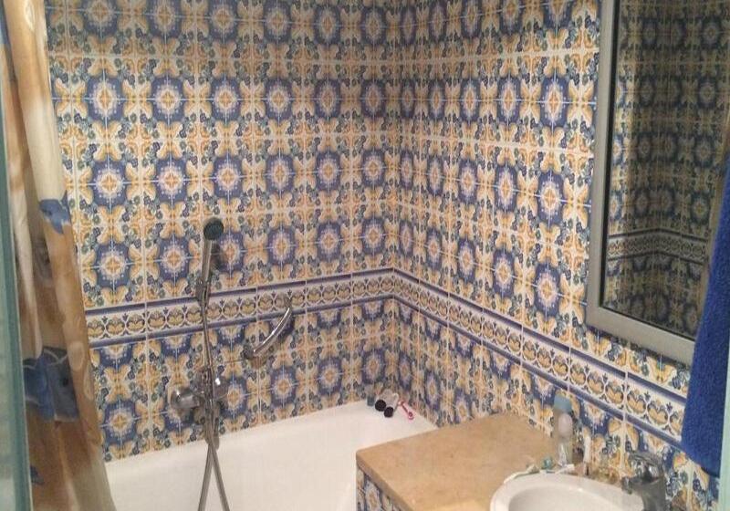 Студия Deluxe, Greenlane Manor Motel