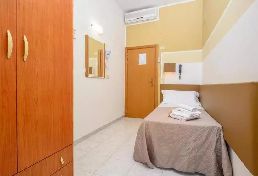 اتاق استاندارد یک نفره, Ca Vanni
