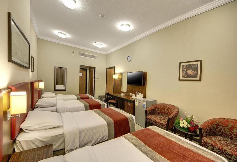 חדר סטנדרט לארבעה, Elaf Bakkah