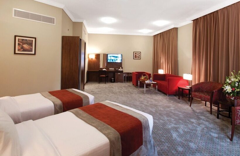 סוויטת ג'וניור, Elaf Bakkah