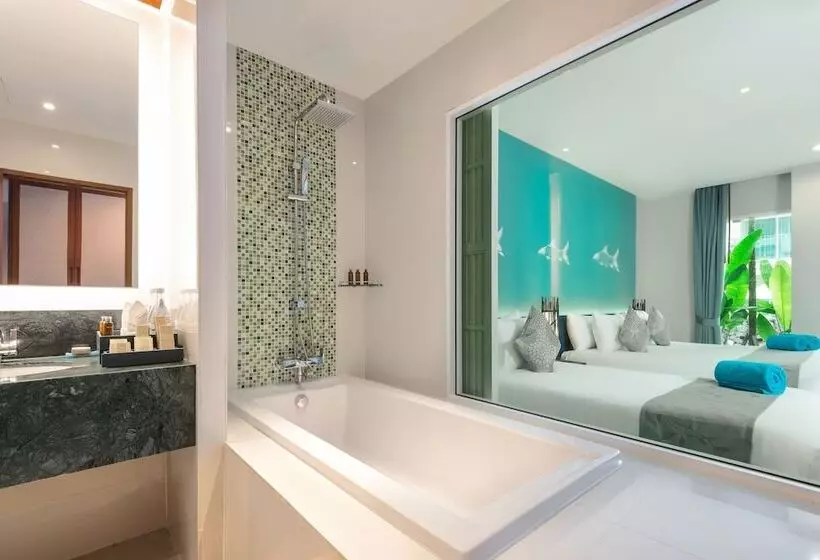 Single Deluxe Room