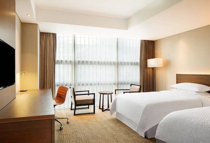 Quarto Deluxe, Four Points By Sheraton Josun, Seoul Station
