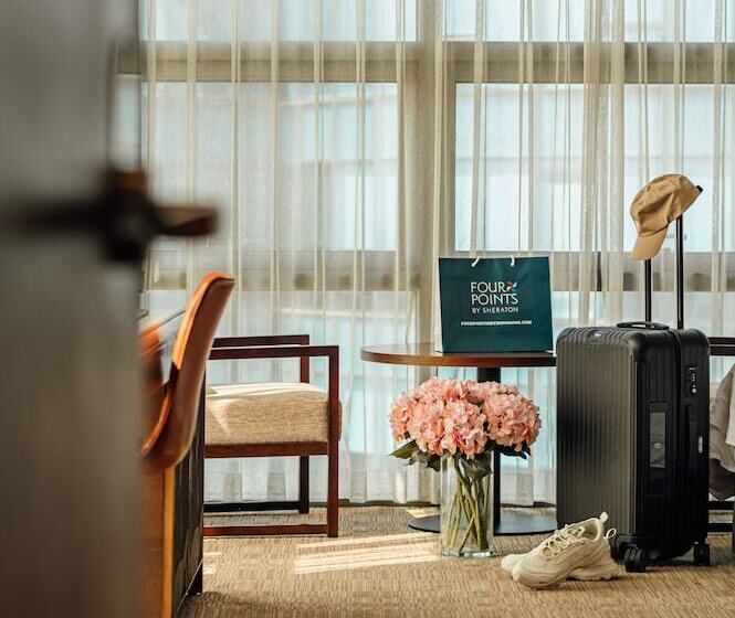 Номер Deluxe, Four Points By Sheraton Josun, Seoul Station